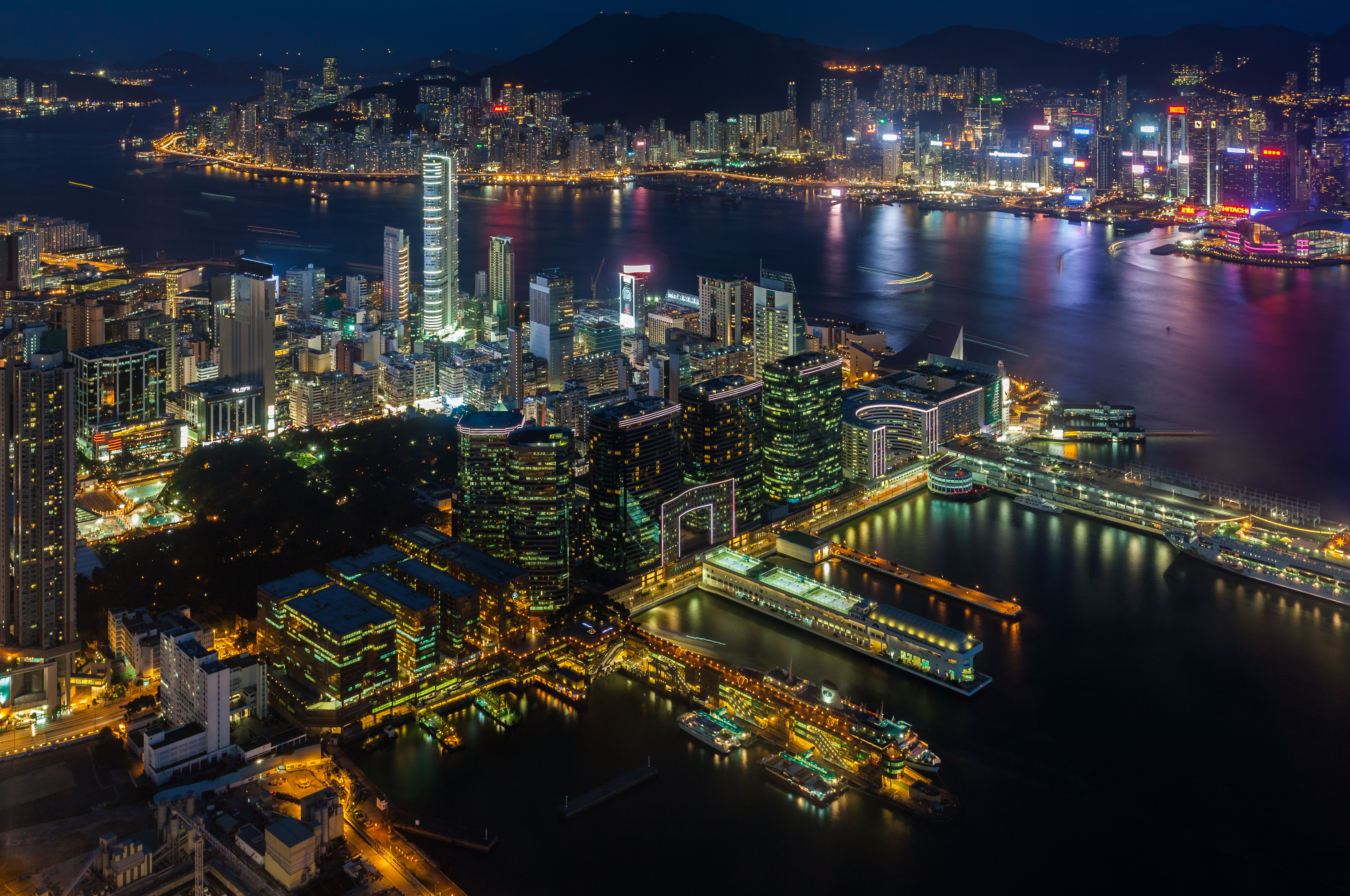 1. A localização única de Hong Kong: Um território que transcende os continentes
